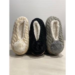 KNIT SLIPPERS